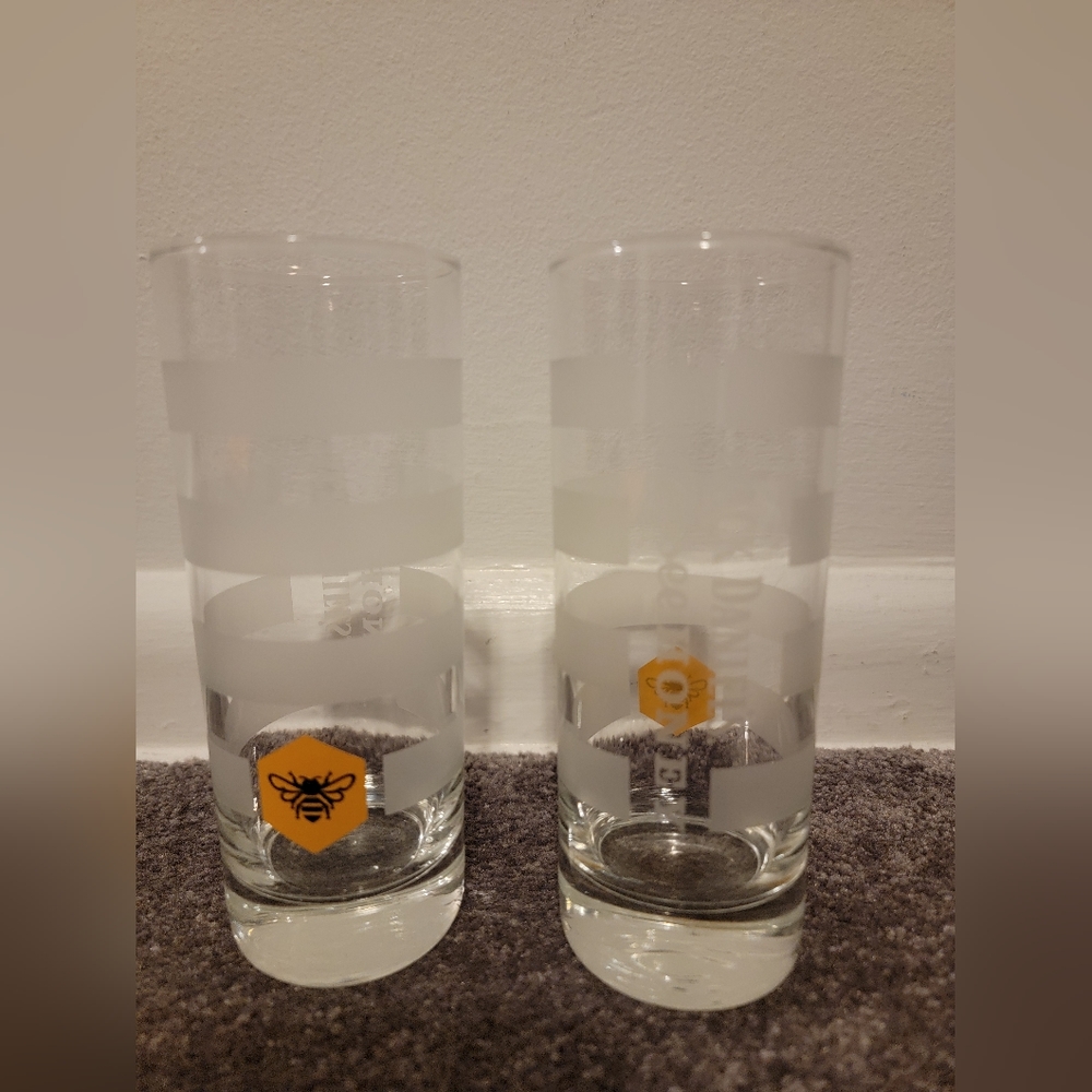 Jack daniels honey bee Tennessee whiskey hi Ball glasses
